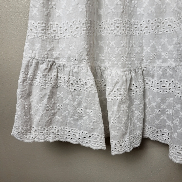 Lungo L'arno White Eyelet Dress 100% Cotton V Neck Sleeveless Summer Lightweight - Picture 5 of 10
